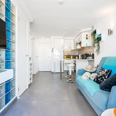 B16 Windsor Park, Exclusive Sea View, Heated Pool Appartamento