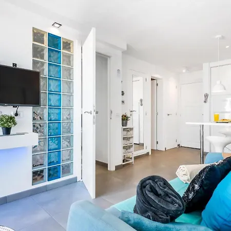 Appartamento B16 Windsor Park, Exclusive Sea View, Heated Pool