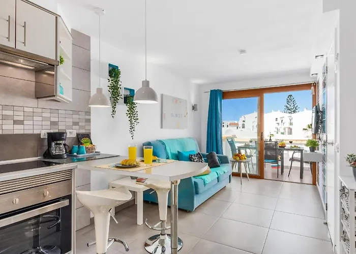 B16 Windsor Park, Exclusive Sea View, Heated Pool Appartamento