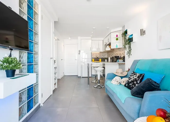 B16 Windsor Park, Exclusive Sea View, Heated Pool Appartamento