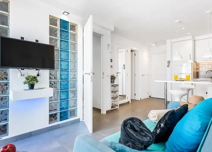 Appartamento B16 Windsor Park, Exclusive Sea View, Heated Pool