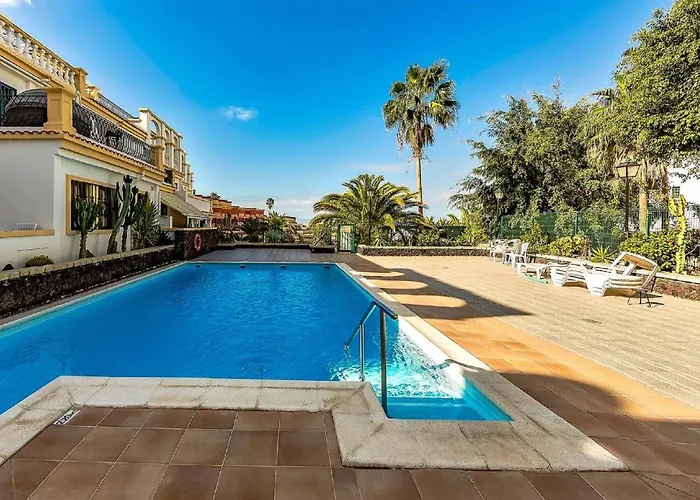 Appartamento B16 Windsor Park, Exclusive Sea View, Heated Pool *